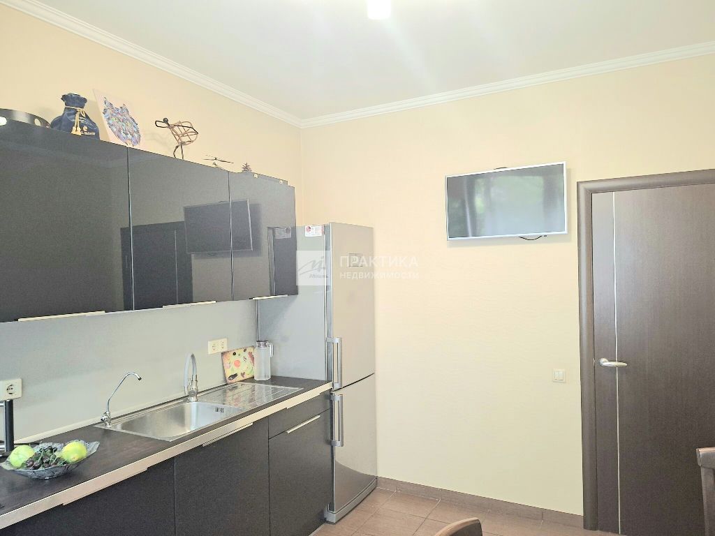 m. Ploschad Gagarina: Apartment, 2-rooms