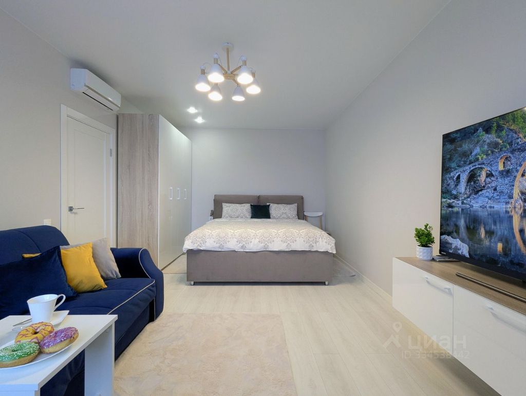 m. ZIL: Apartment, 1-rooms