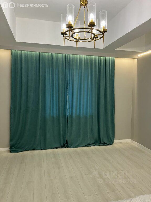 m. ZIL: Apartment, 1-rooms