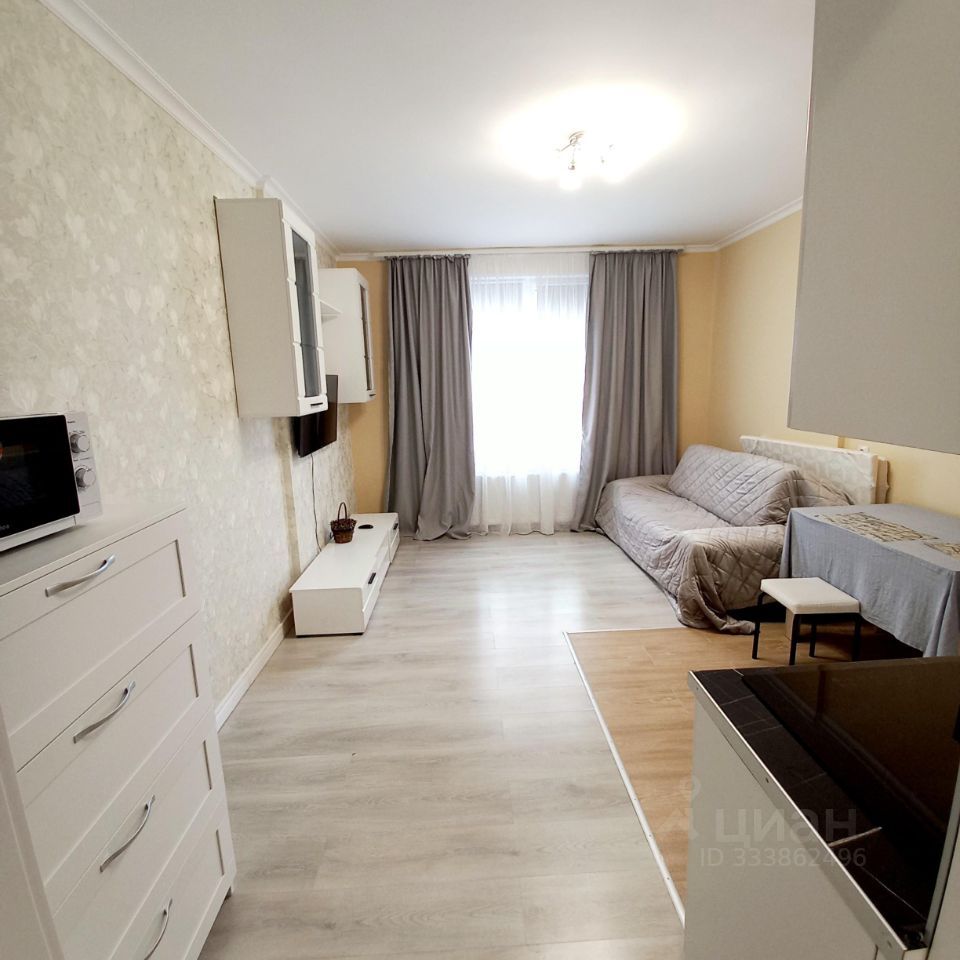 m. Strogino: Apartment, studio