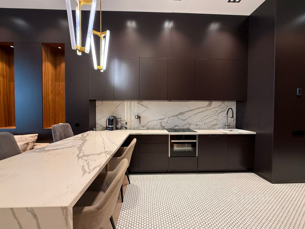 m. Aeroport: Apartment, 3-rooms