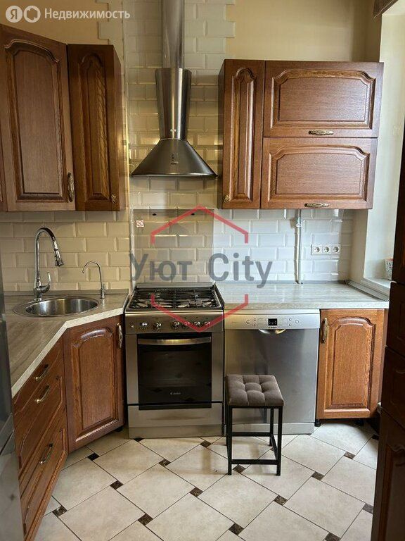 m. Krasnopresnenskaya: Apartment, 2-rooms