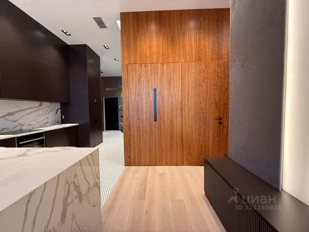 m. Aeroport: Apartment, 3-rooms