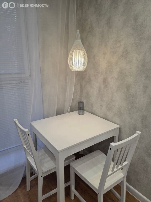 m. Lukhmanovskaya: Apartment, 1-rooms