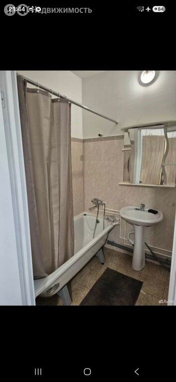 m. Nekrasovka: Apartment, 2-rooms