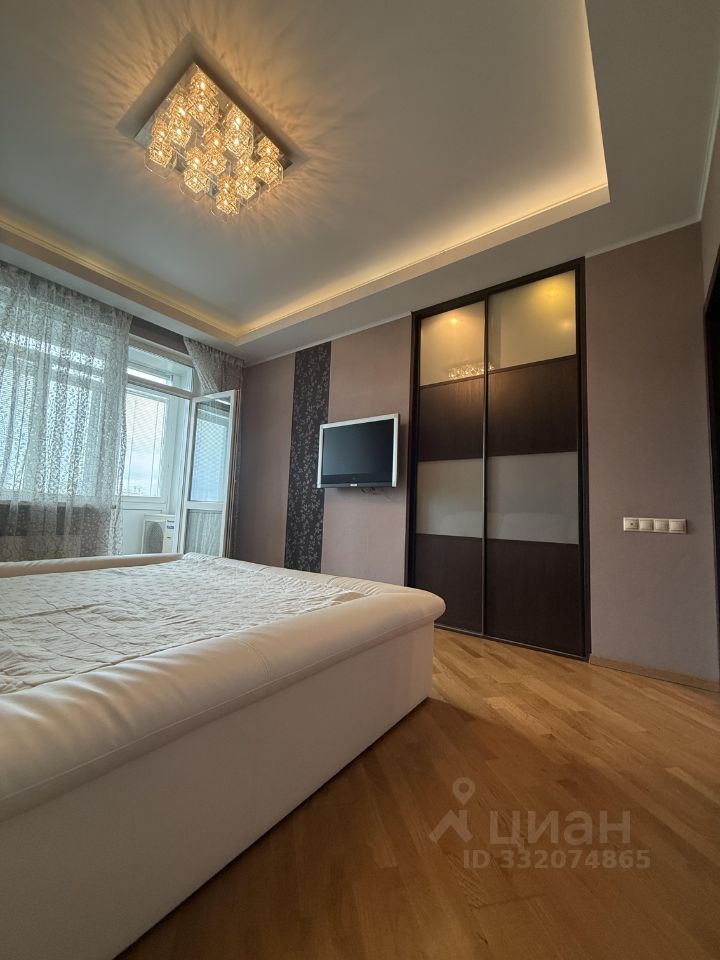 m. Zorge: Apartment, 3-rooms