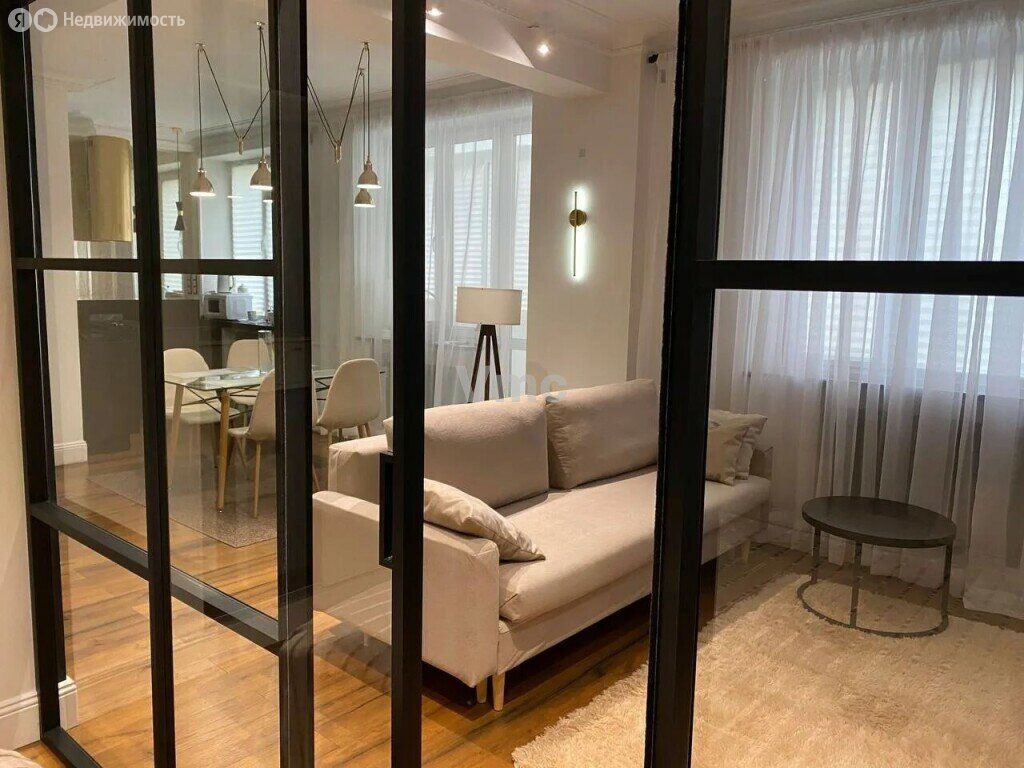 m. Tverskaya: Apartment, 2-rooms