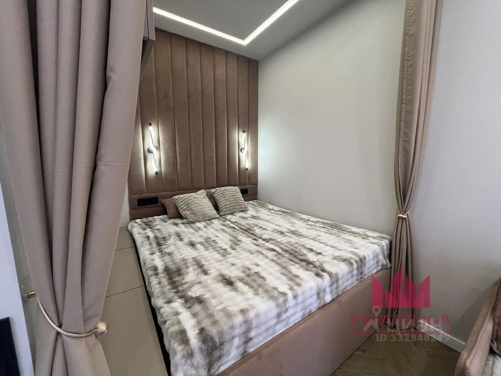m. Zorge: Apartment, studio