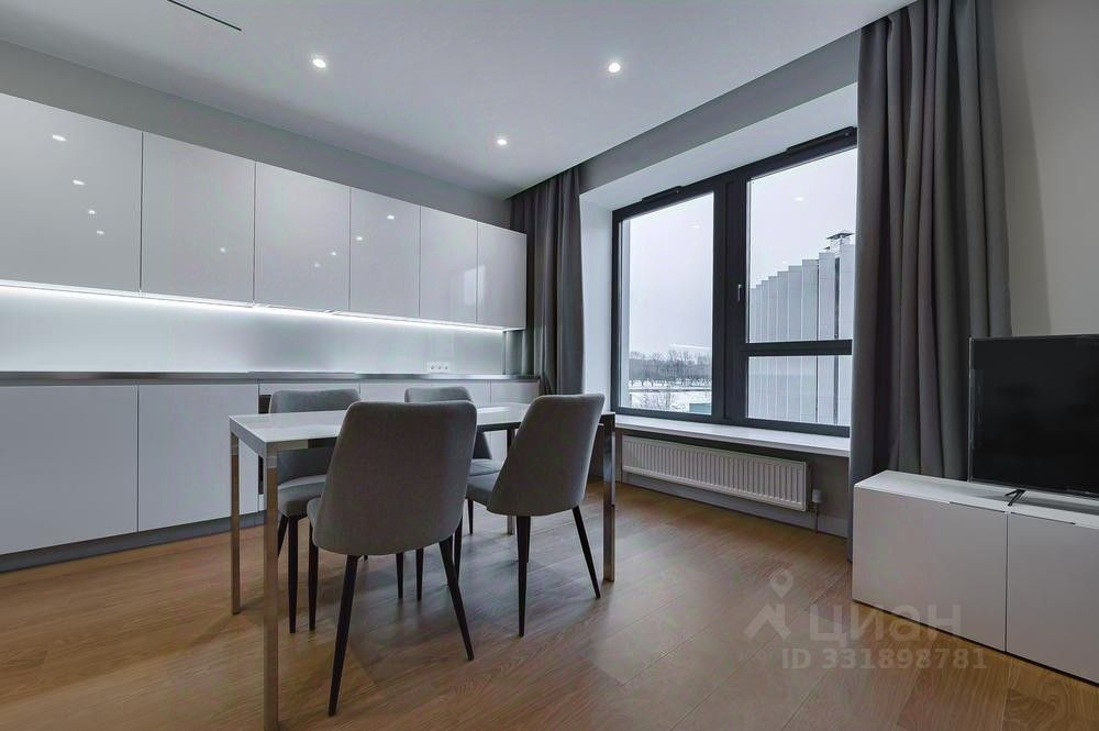 m. Bagrationovskaya: Apartment, studio