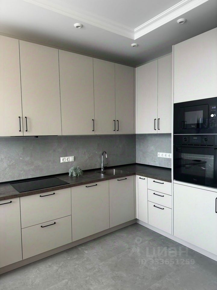 m. Zyuzino: Apartment, 2-rooms