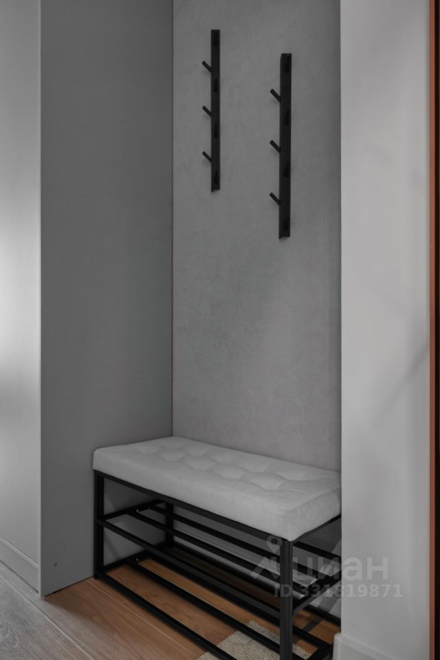 m. Maryina Roscha: Apartment, studio
