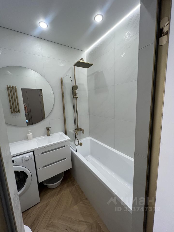 m. Dubrovka: Apartment, studio