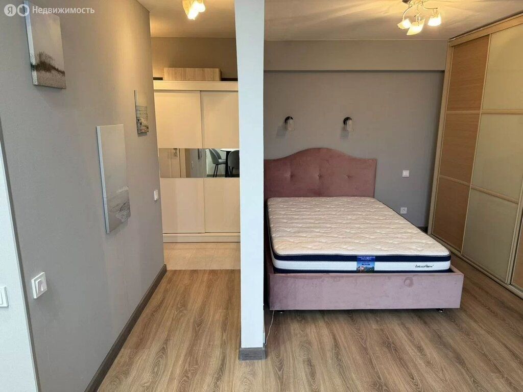 m. Shelepikha: Apartment, studio