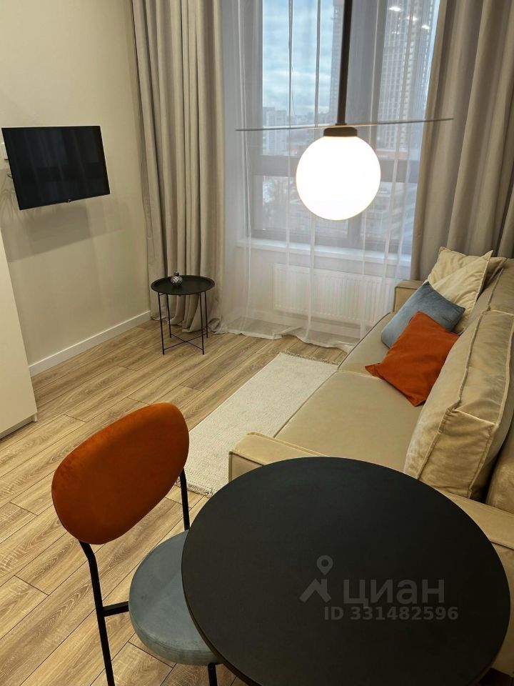 m. Kaluzhskaya: Apartment, studio