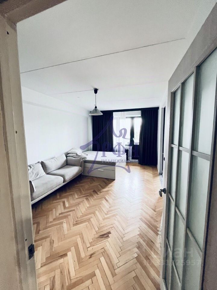 m. Mayakovskaya: Apartment, 1-rooms