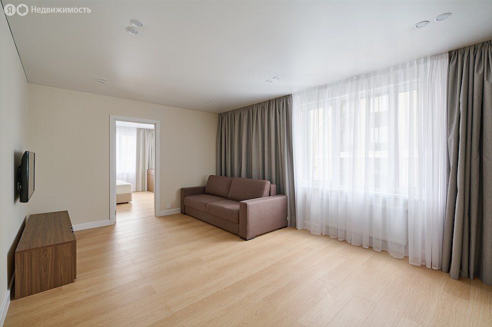 m. Oktyabrskoe pole: Apartment, 2-rooms