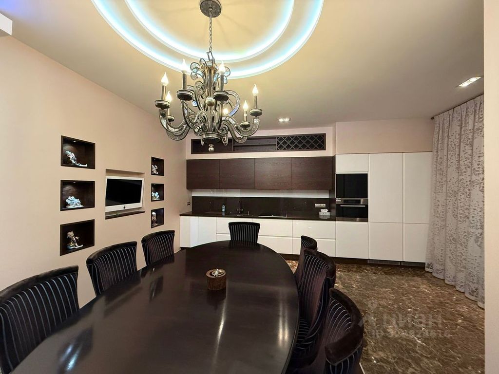m. Solnechnaya: Apartment, 3-rooms