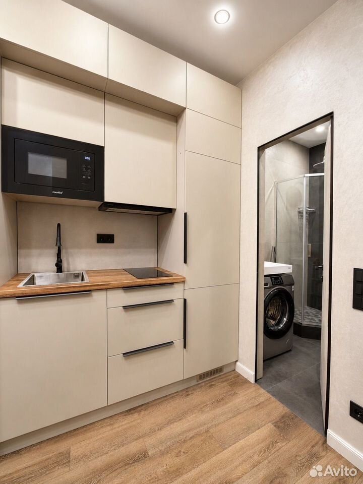 m. Pavshino: Apartment, studio