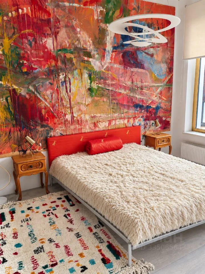 m. ZIL: Apartment, 2-rooms