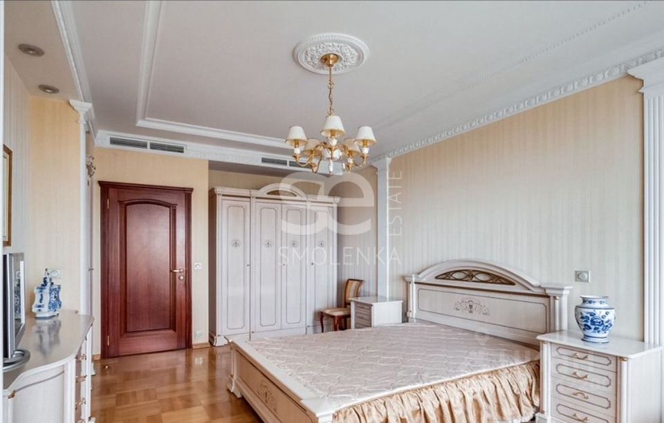 m. Novokuznetskaya: Apartment, 3-rooms