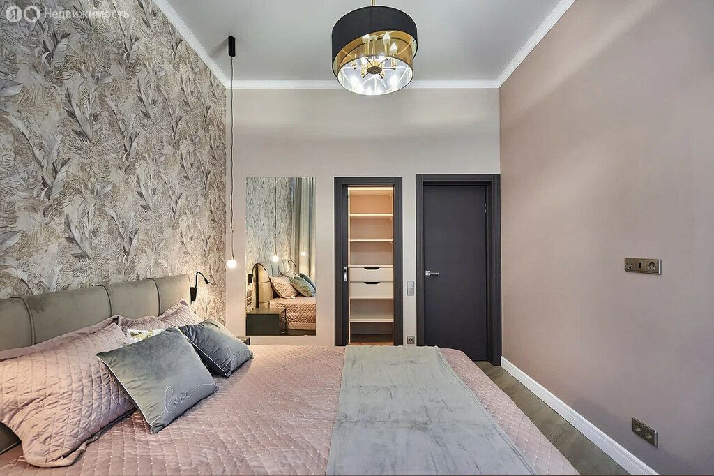m. Minskaya: Apartment, 3-rooms