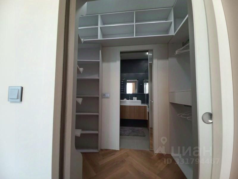 m. Aminyevskaya: Apartment, 3-rooms