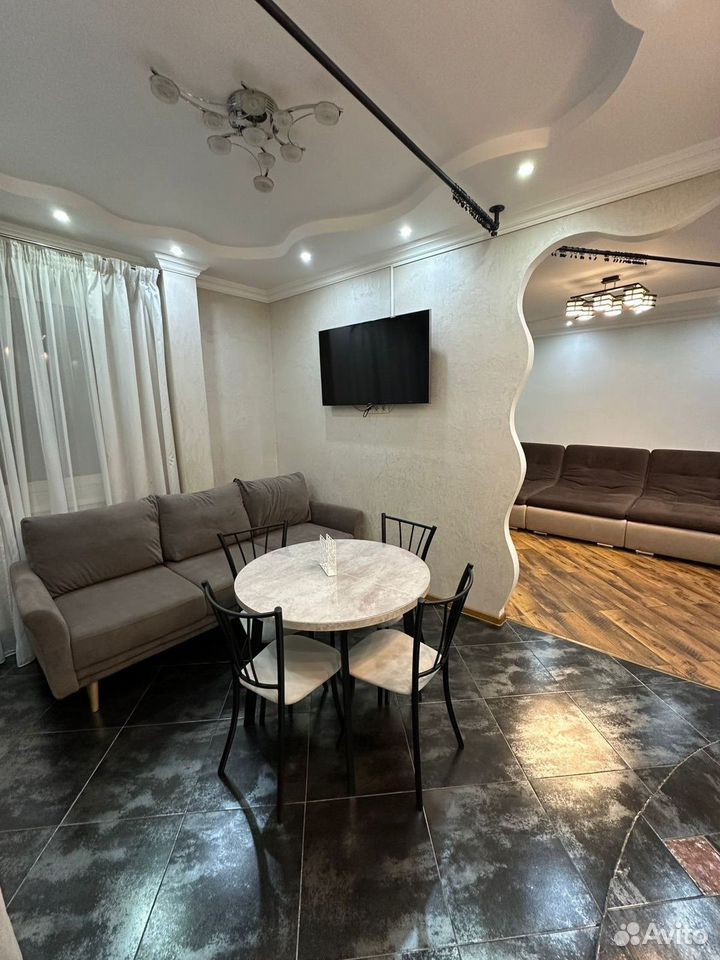 m. Filatov lug: Apartment, 2-rooms