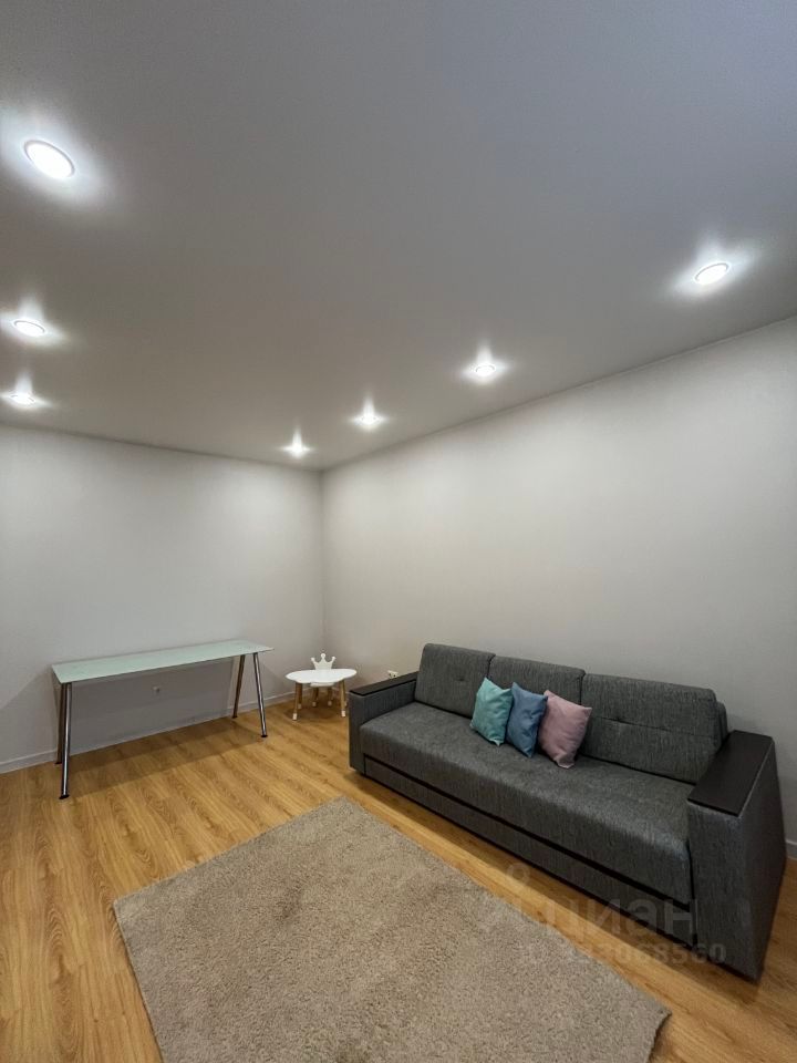 m. Prospekt Vernadskogo: Apartment, 2-rooms
