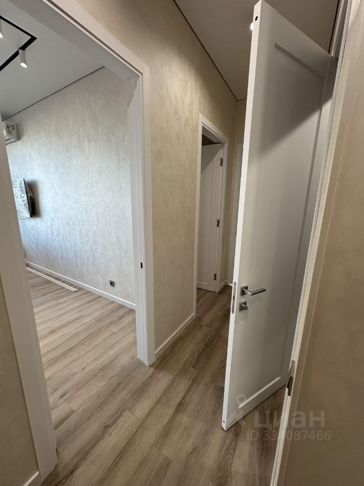 m. Aminyevskaya: Apartment, 3-rooms