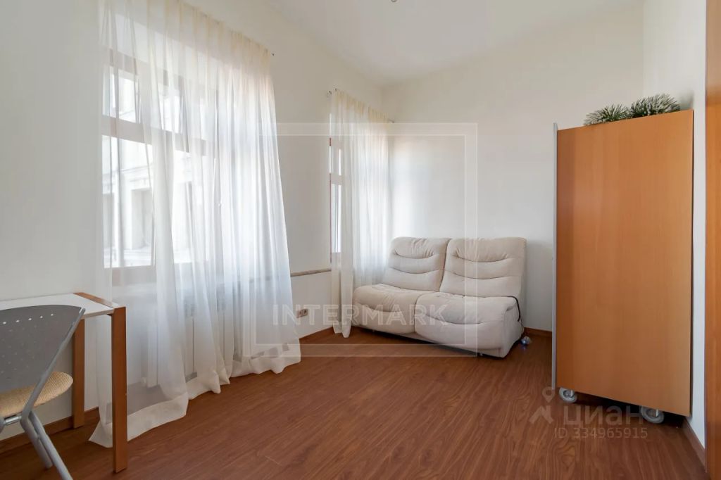 m. Trubnaya: Apartment, 3-rooms