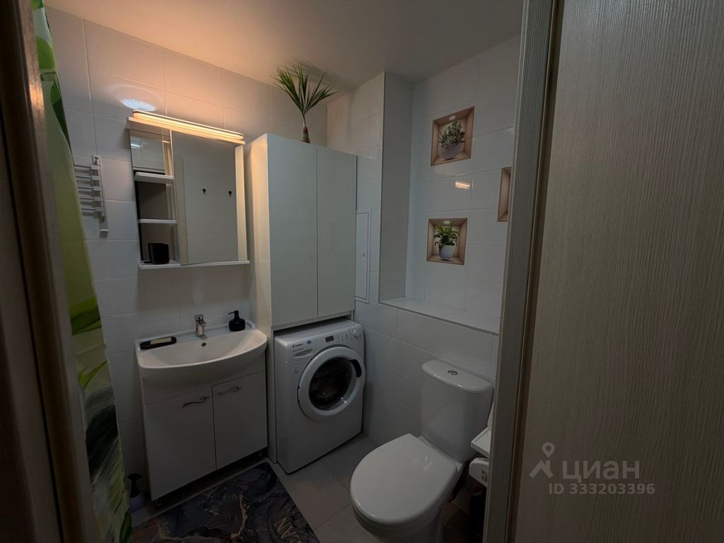 m. Ulitsa Dmitrievskogo: Apartment, 2-rooms