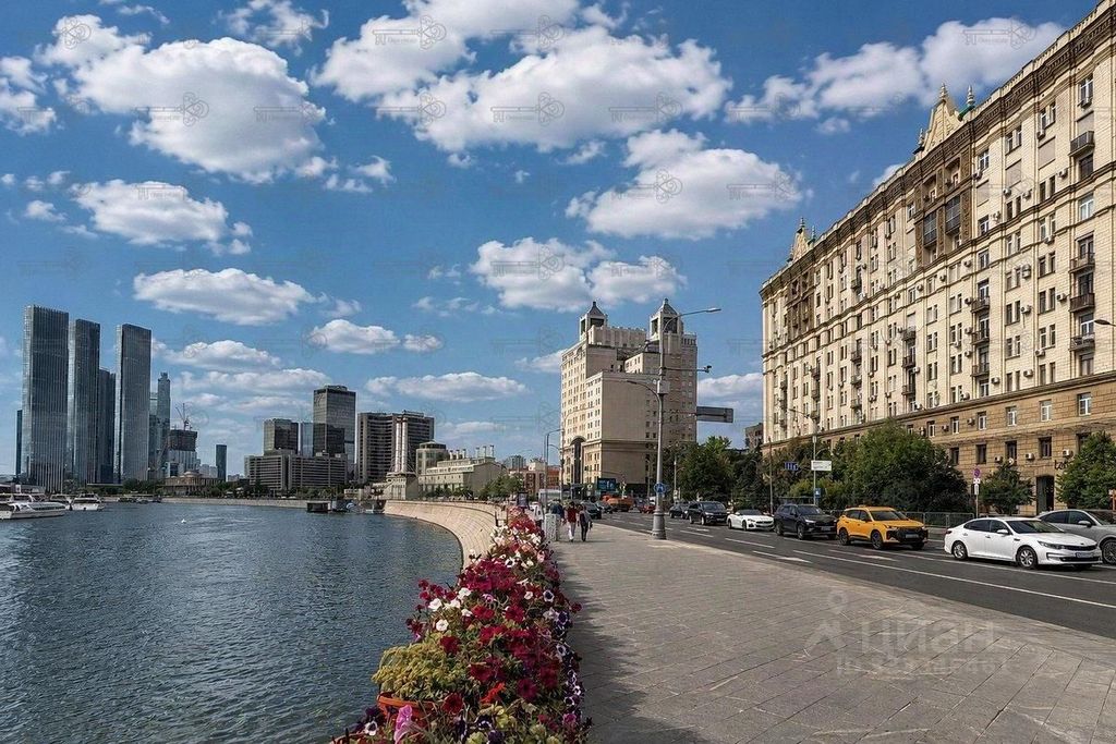 m. Krasnopresnenskaya: Apartment, 3-rooms