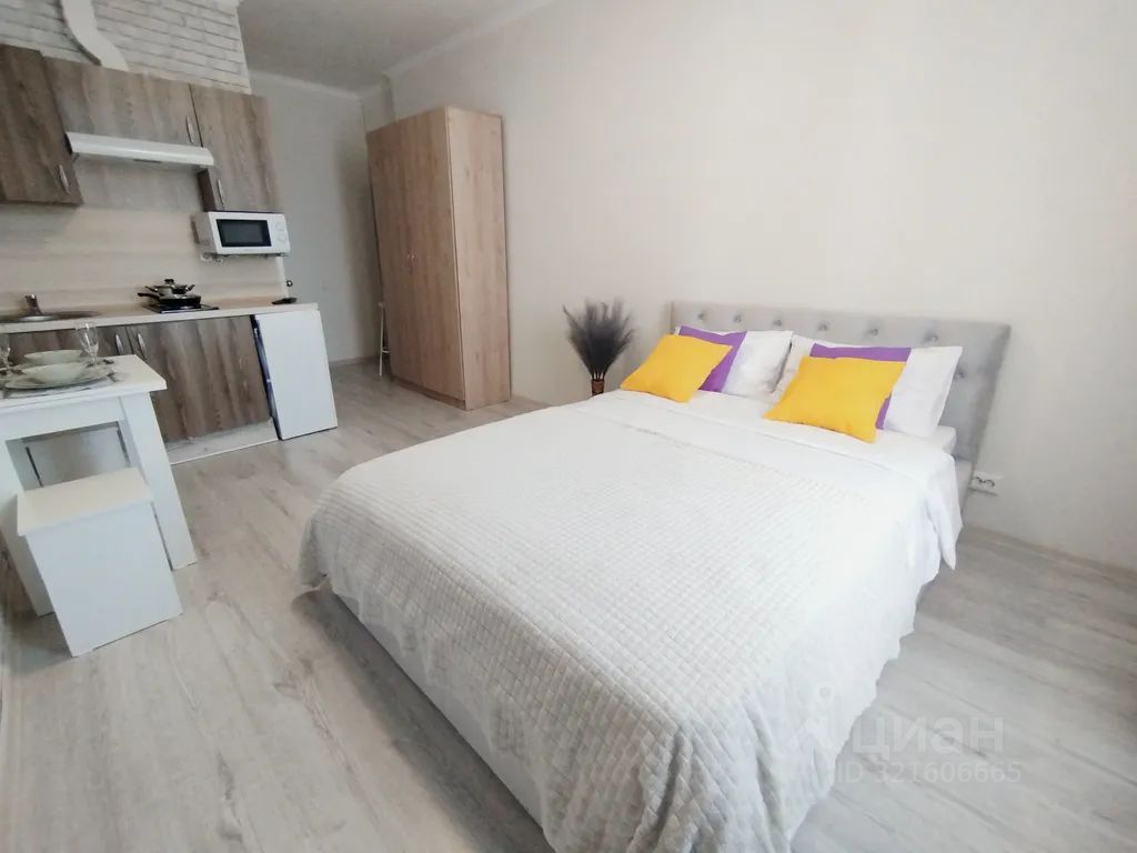 m. Nikolskoe: Apartment, studio