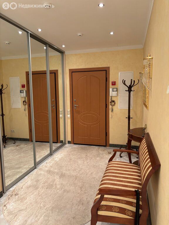 m. Sportivnaya: Apartment, 3-rooms