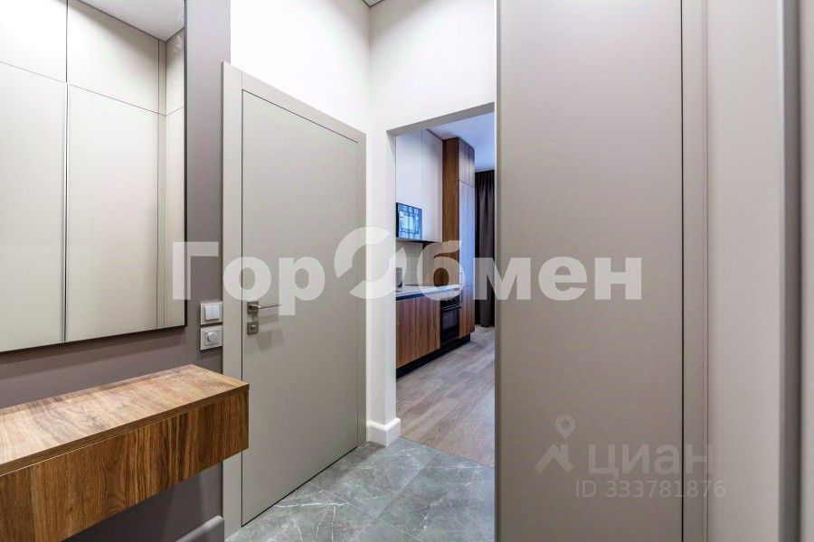 m. ZIL: Apartment, 1-rooms