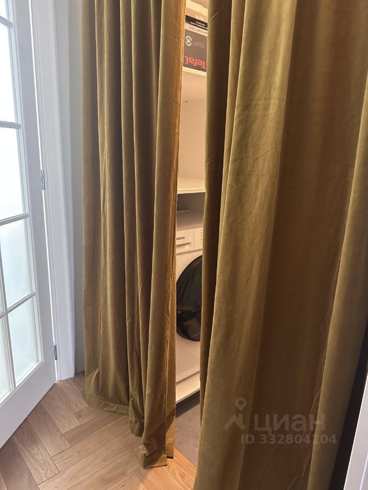 m. Kropotkinskaya: Apartment, 3-rooms