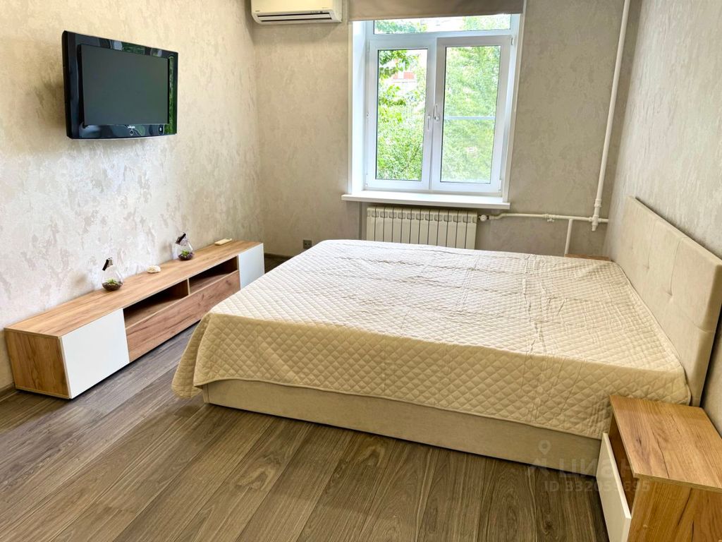 m. Shabolovskaya: Apartment, 1-rooms