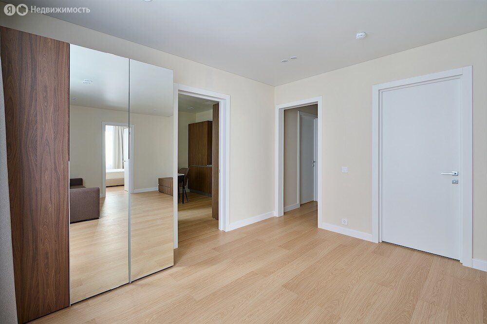 m. Oktyabrskoe pole: Apartment, 2-rooms