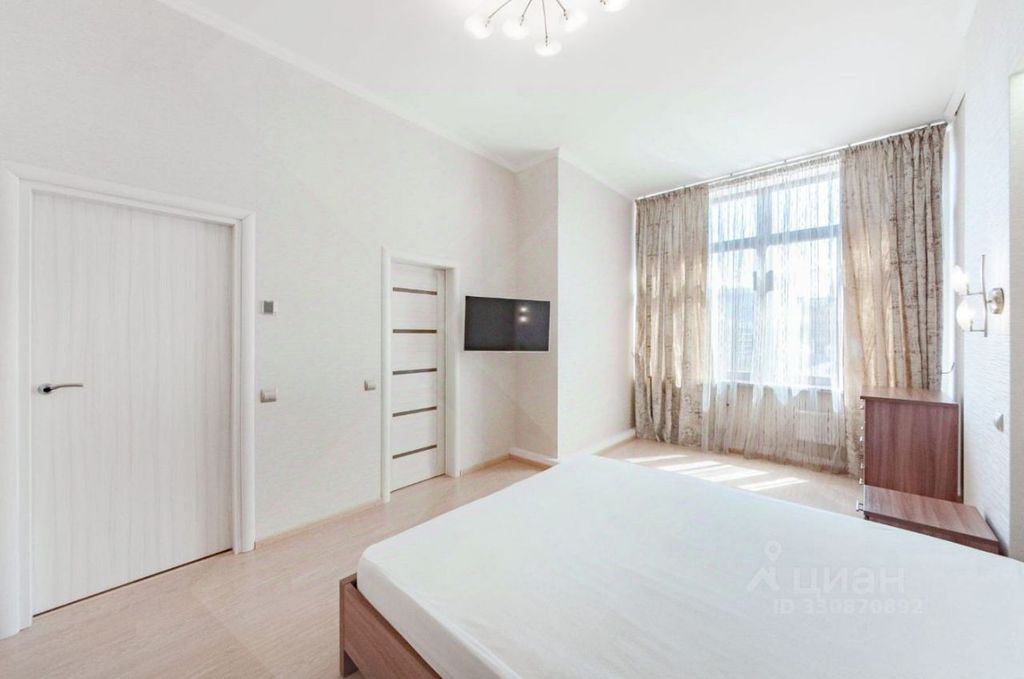 m. Smolenskaya: Apartment, 4-rooms
