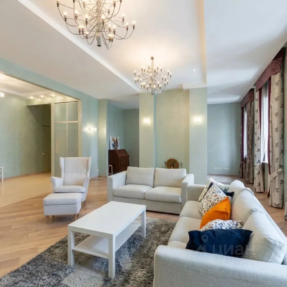 m. Tverskaya: Apartment, 4-rooms