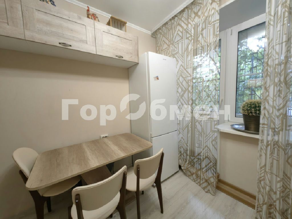 m. Vavilovskaya: Apartment, 3-rooms