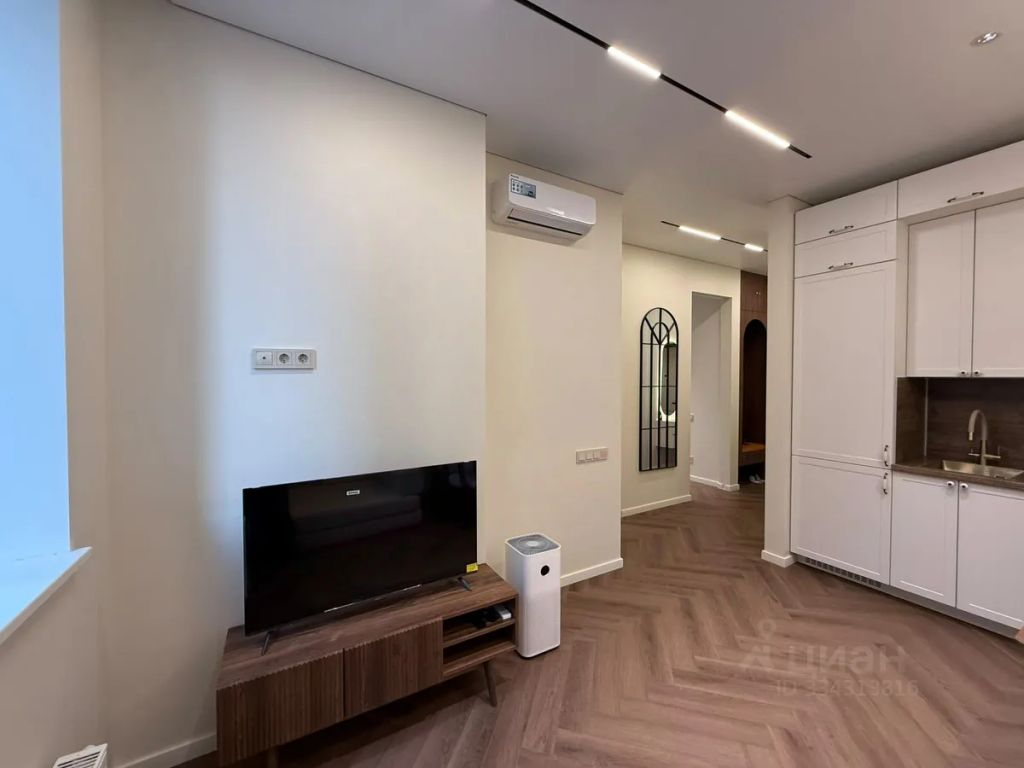 m. Shelepikha: Apartment, 2-rooms