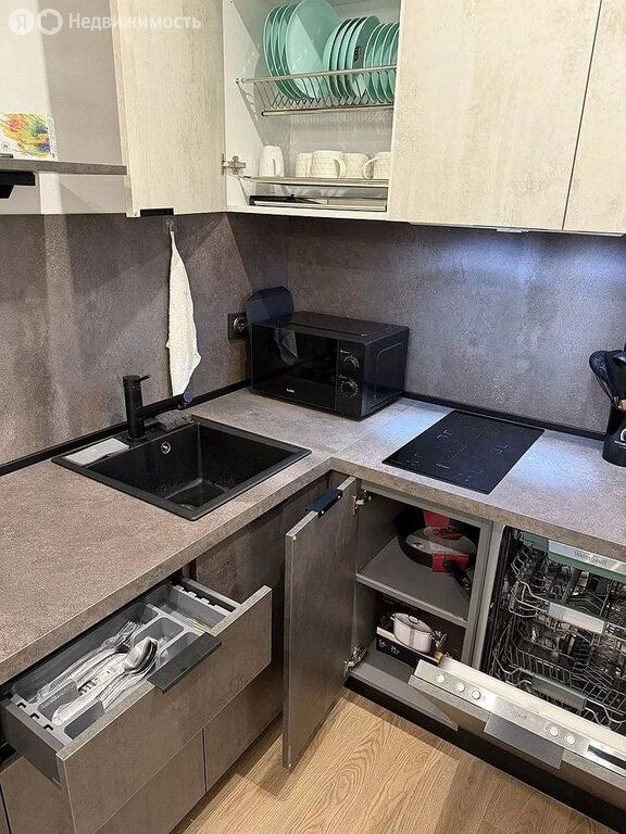 m. Aminyevskaya: Apartment, 1-rooms