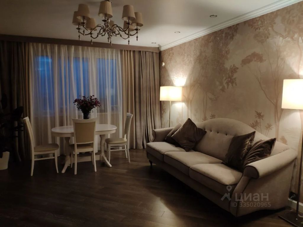 m. Molzhaninovo: Apartment, 4-rooms