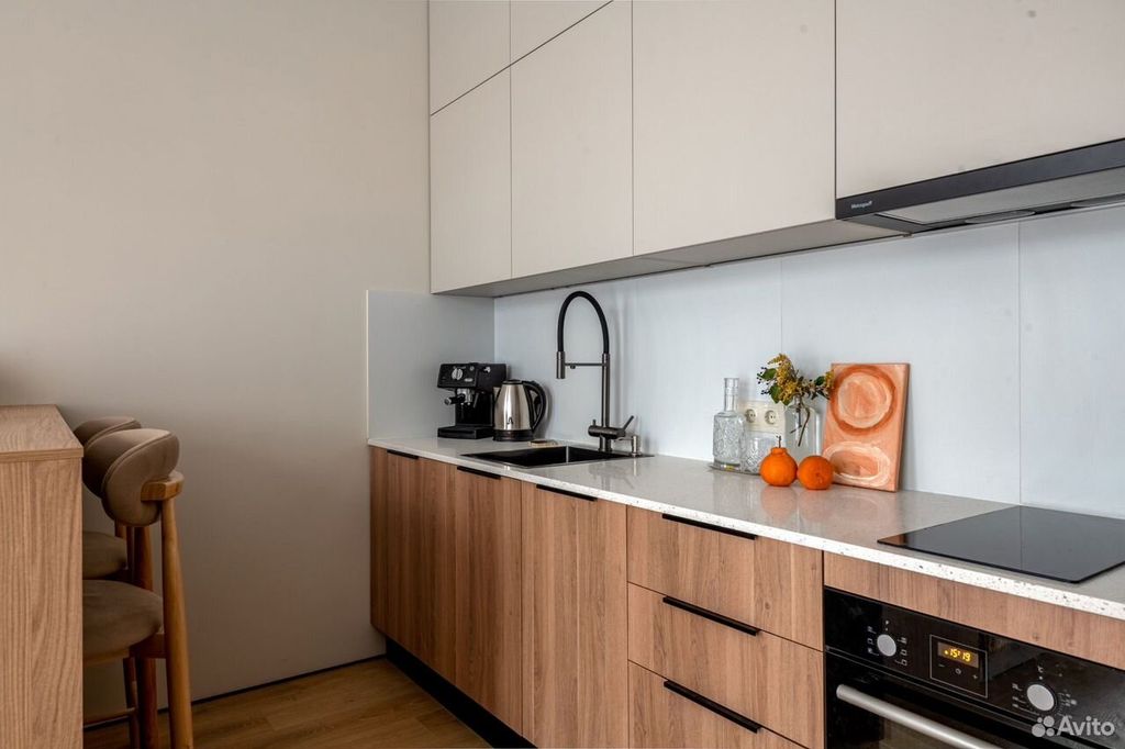 m. Zorge: Apartment, studio