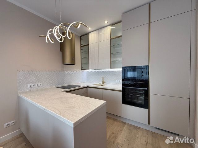 m. ZIL: Apartment, 3-rooms