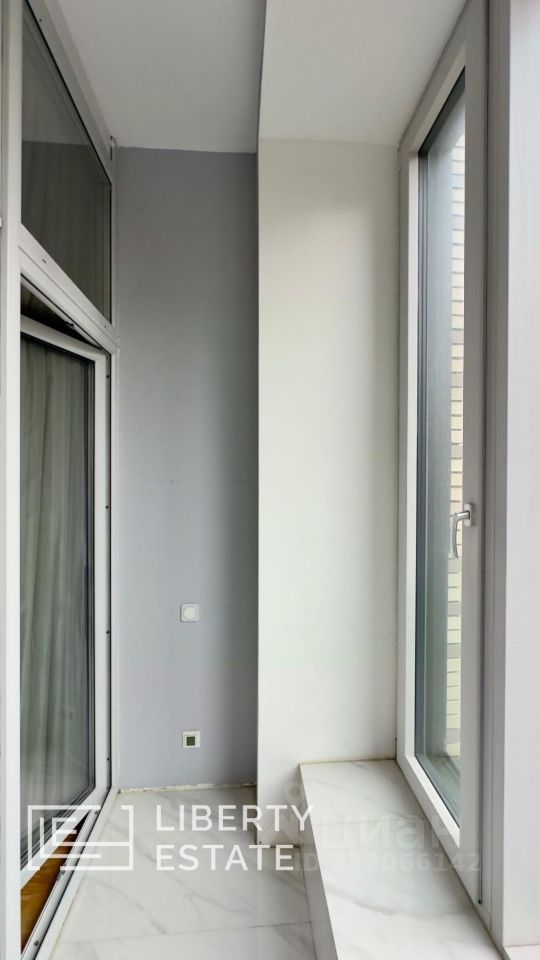 m. ZIL: Apartment, 3-rooms