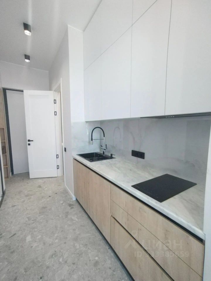 m. Zorge: Apartment, studio