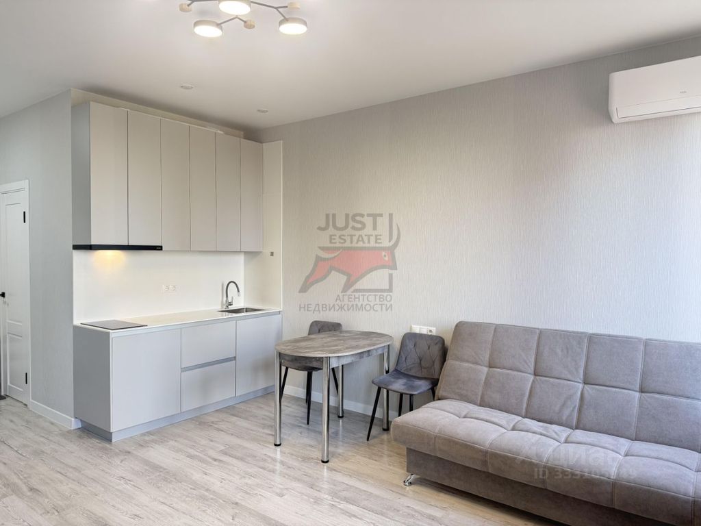 m. Pavshino: Apartment, studio