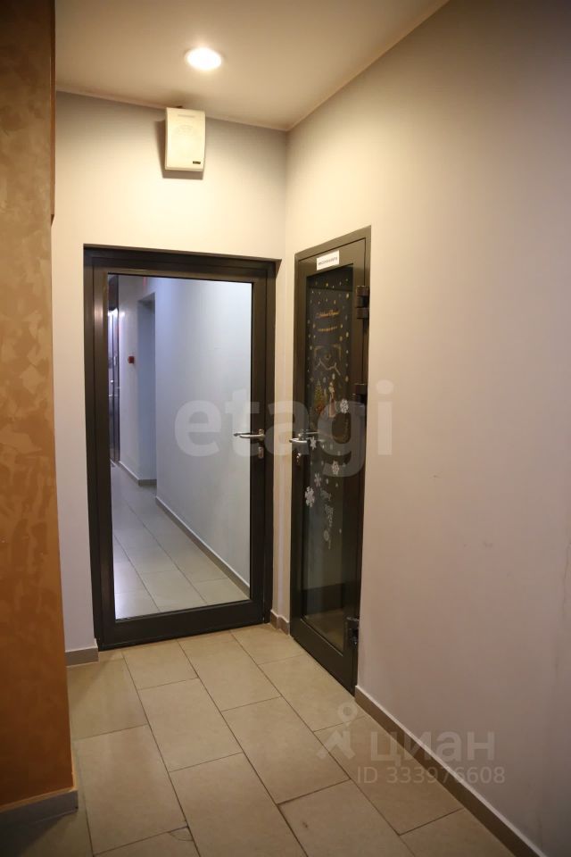 m. Narodnoe Opolchenie: Apartment, 2-rooms